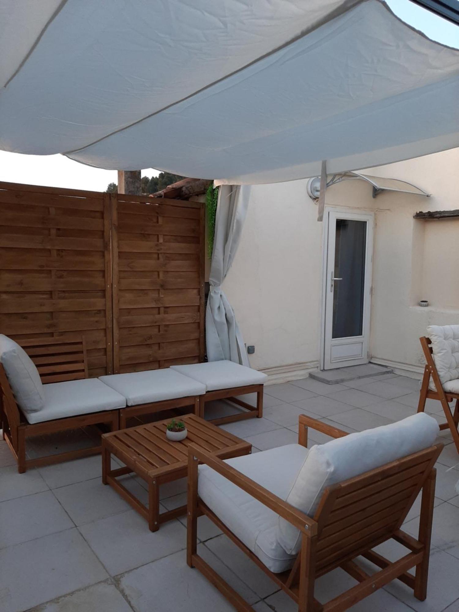 Apartment Un Nid Sur Les Toits Avec Terrasse *