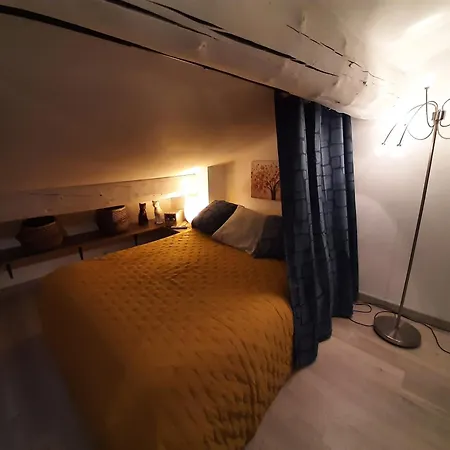 Un Nid Sur Les Toits Avec Terrasse Appartement Apt Buitenkant foto