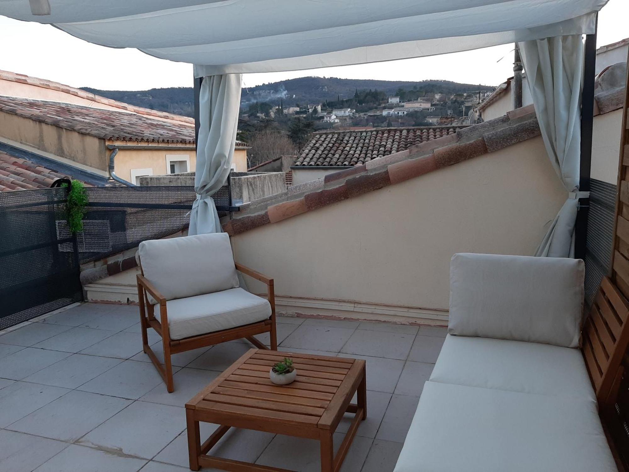 Un Nid Sur Les Toits Avec Terrasse Apartment