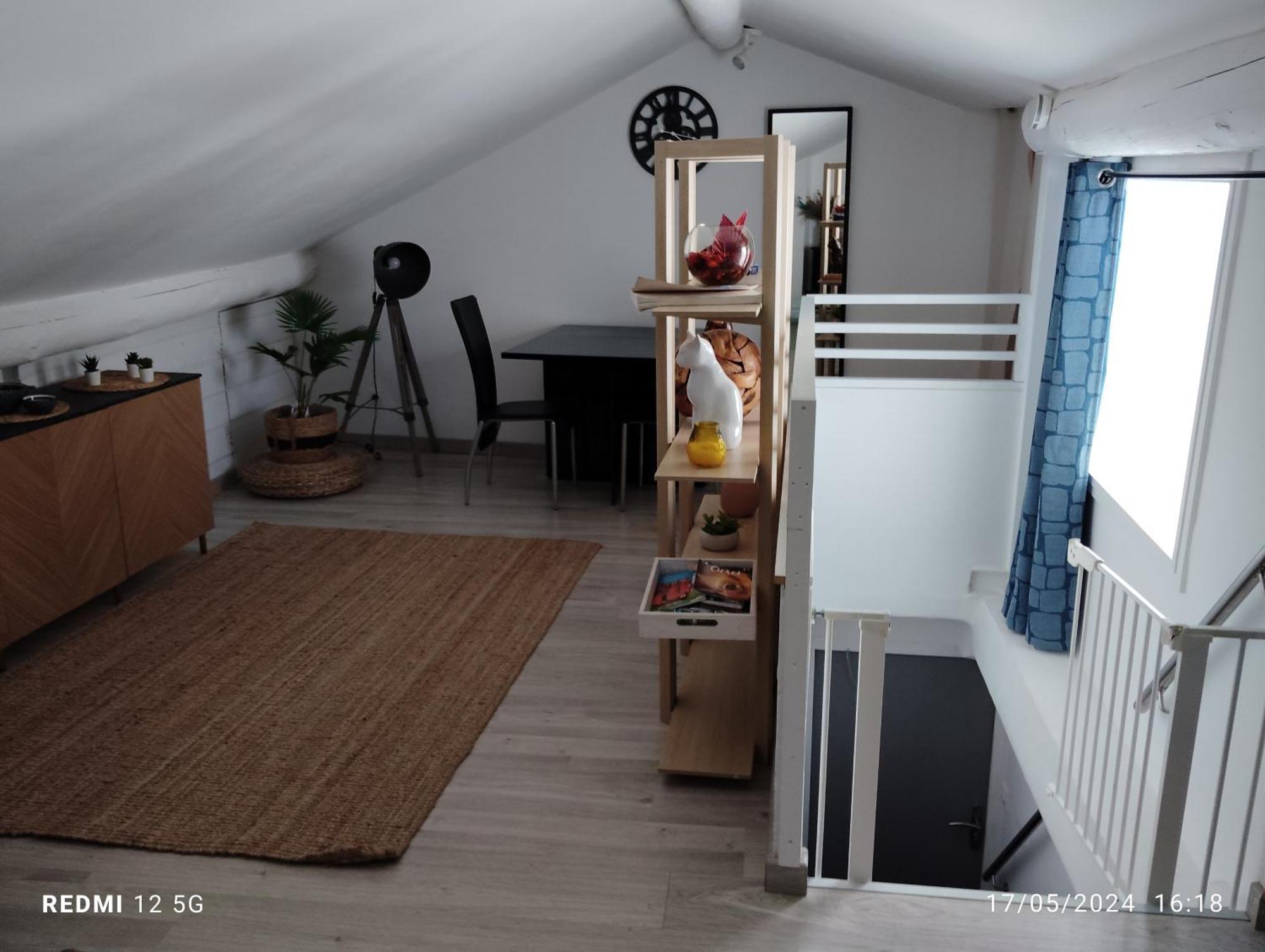 Apartment Un Nid Sur Les Toits Avec Terrasse Apt